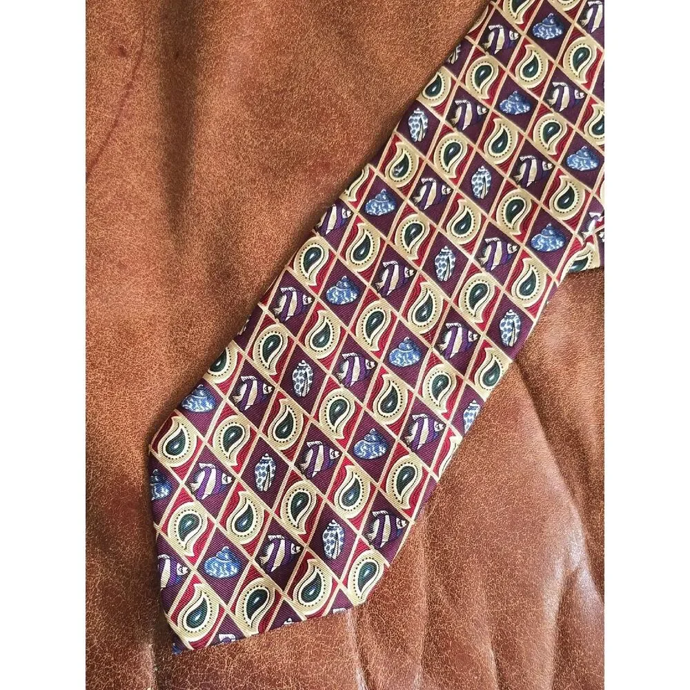 Christian Dior | Fish And Shell Tie